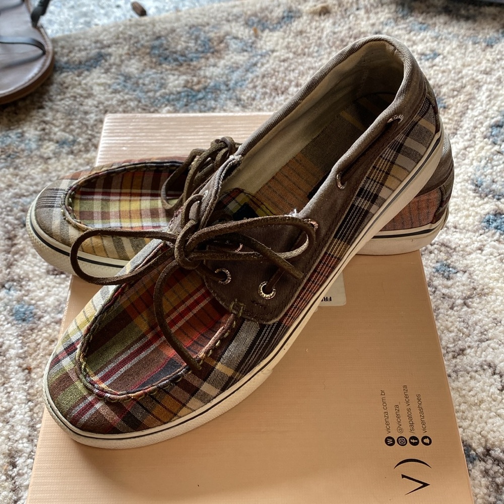 Sperry Top-Sider Boat Shoes in multi-color plaid/ Size 7.5